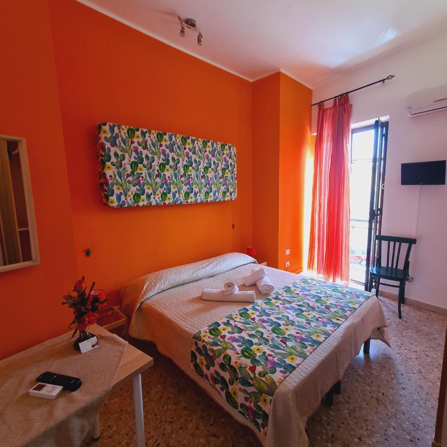 Bed and Breakfast Due Passi Dal Centro Marsala Zewnętrze zdjęcie